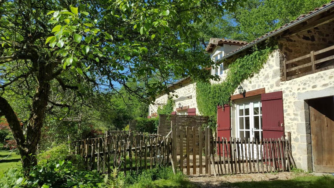 Le Moulin De Pensol - Gites מראה חיצוני תמונה