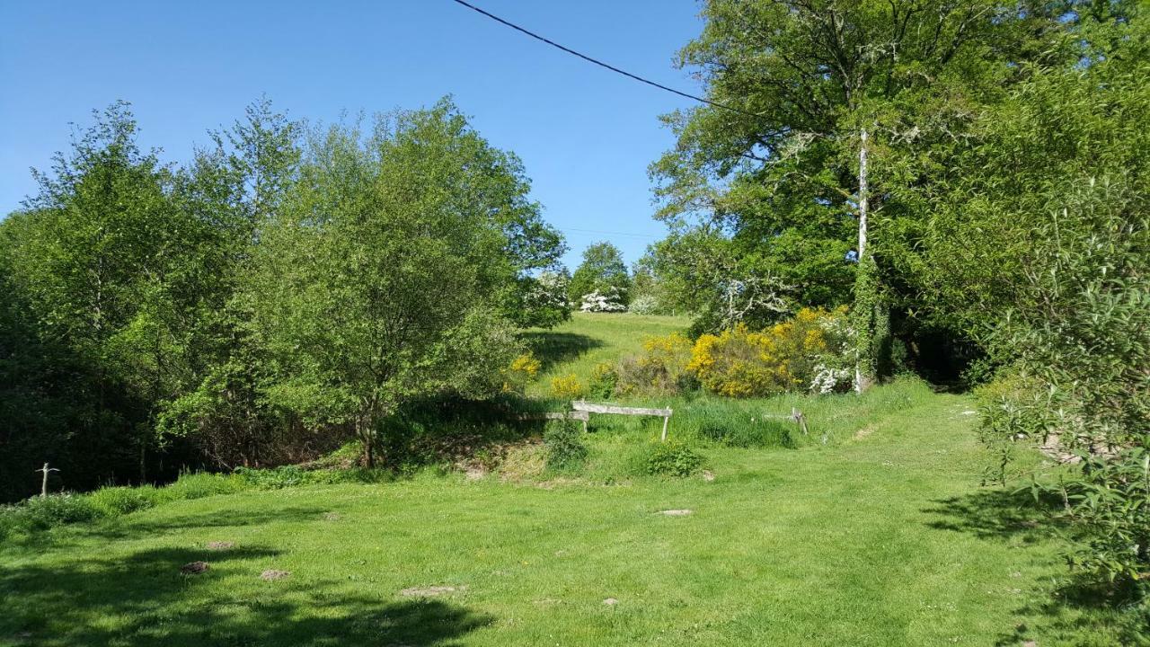 Le Moulin De Pensol - Gites מראה חיצוני תמונה
