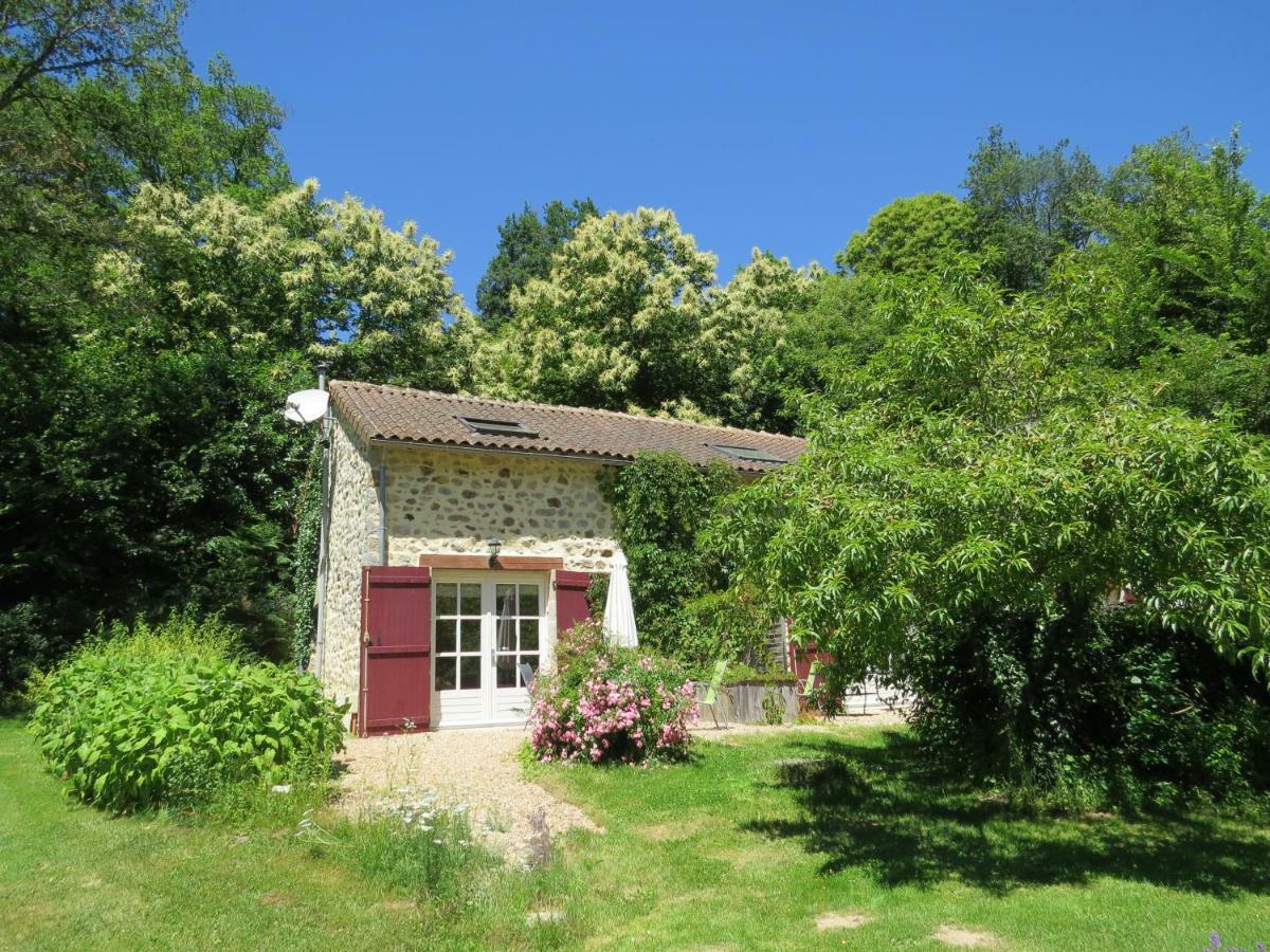 Le Moulin De Pensol - Gites מראה חיצוני תמונה
